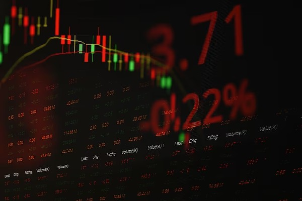 汽车行业点评报告：理想汽车公布2024Q2财报：Q2收入同环比有所提升 毛利率同环比有所下滑